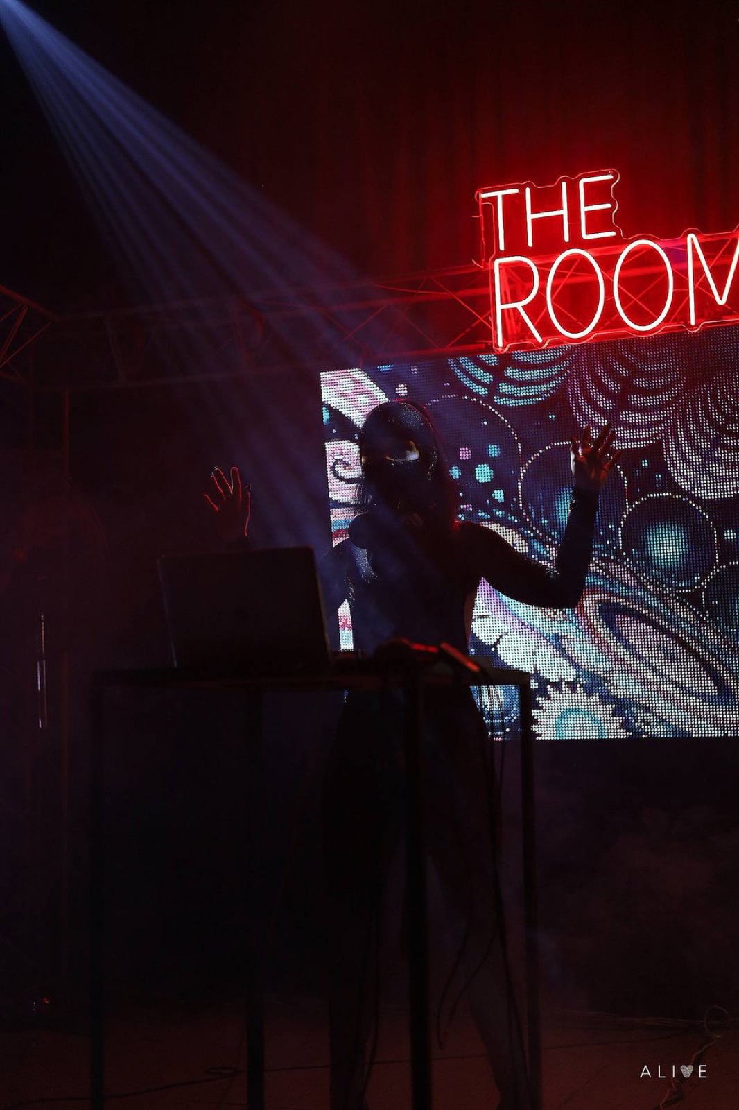 The Room: Hype & Hits Party — Вечірка в ALIVE, Ужгород