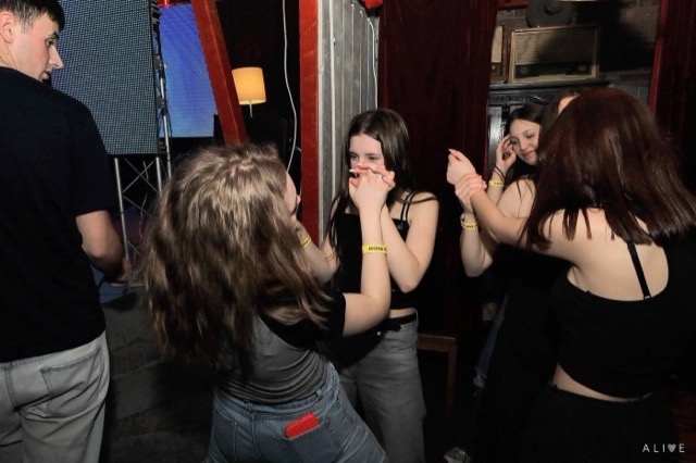 The Room: Hype & Hits Party — фото 18 з 35