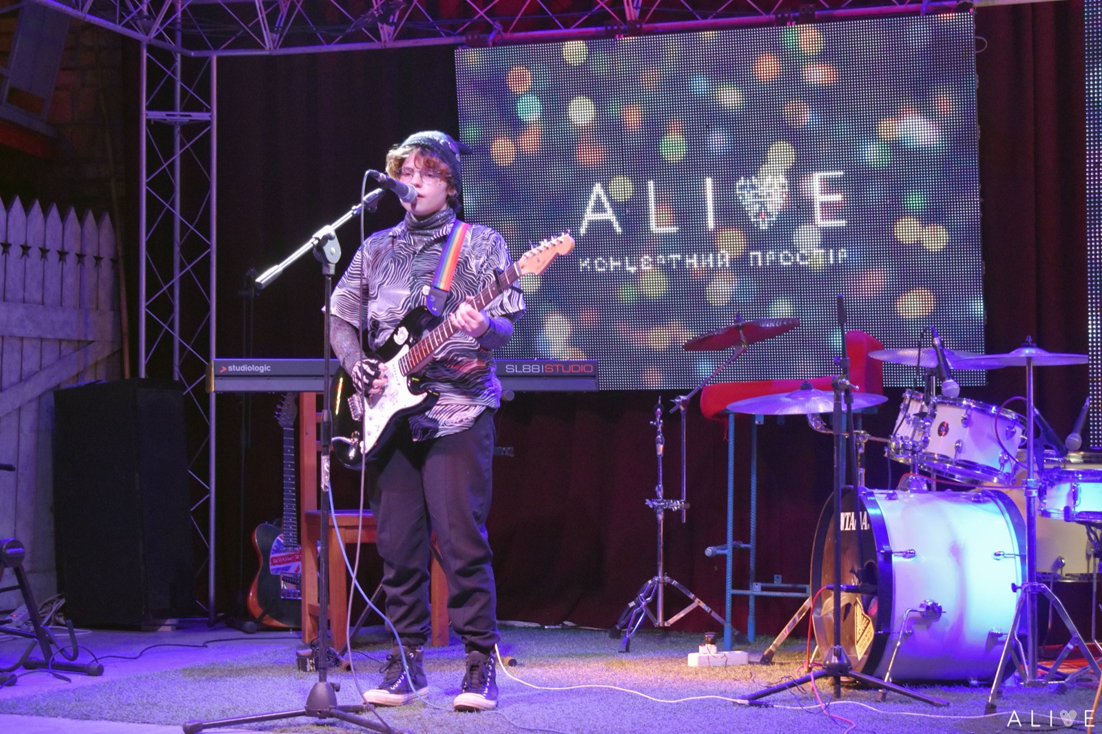 Вільна Сцена — Відкрита сцена в ALIVE, Ужгород